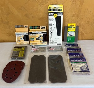 lot 698R image: MB - Collection of 3M Sanding Discs, Screens, Sponges and Tack Cloths