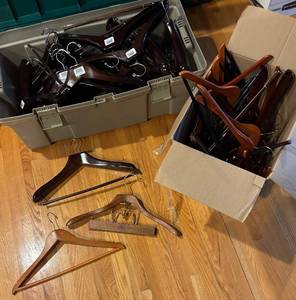 lot 735R image: H - Collection of Assorted Wooden Hangers