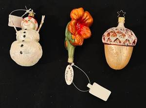 lot 430C image: S - Set of 3 Glass Holiday Ornaments Snowman Flower Acorn