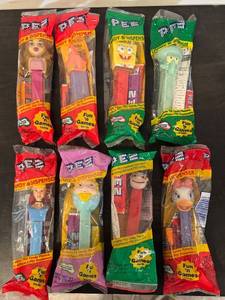 lot 155RR image: LL  - Set of 8 Assorted Sealed Pez Candy Dispensers