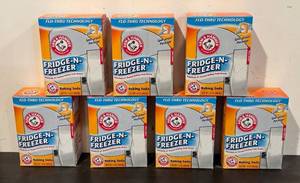 lot 871R image: LL  - Lot of 7 Boxes of Arm & Hammer Fridge-N-Freezer Baking Soda�