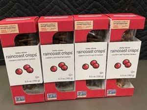 lot 106 image: TX 3 - 4x Lesley Stowe Raincoast Crisps Cranberry and Hazelnut Crackers - 5.3 oz (150 g)