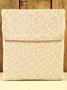 lot 97 image: Threshold - 400 Thread Count Performance Christmas Holiday Sheet Set