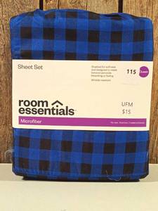 lot 115 image: Room Essentials - Queen Microfiber Sheet Set BlueBlack Gingham