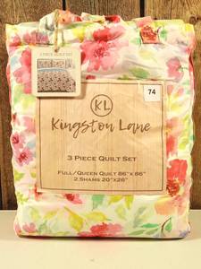 lot 74 image: Kingston Lane 3 Piece Quilt Set FullQueen Flower Printed