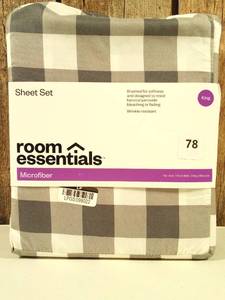 lot 78 image: Room Essentials - King Grey Plaid Microfiber Sheet Set