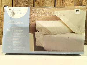 lot 70 image: Bed Wedge Pillow, Queen Size