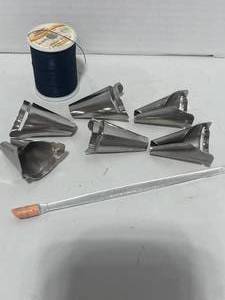 lot 67 image: 8 Vintage Rug Braiding Tools