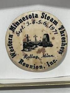 lot 70 image: 1971 Rollag Minnesota Western Minnesota Steam Threshers Reunion Pinback Button
