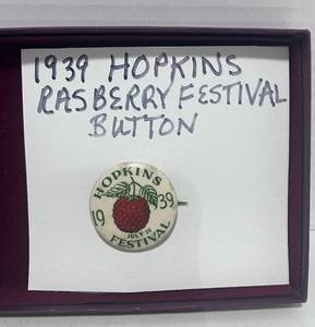 1939 Hopkins MN Raspberry Festival Pinback Button