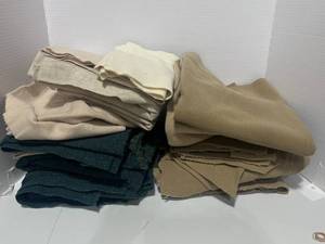 lot 80 image: 10 Pounds Vintage Wool For Crafting