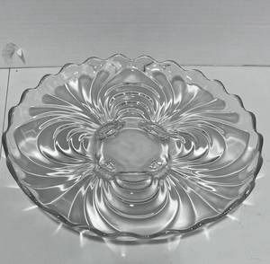lot 87 image: 11 Cambridge Caprice 3 Footed Crystal Torte Plate
