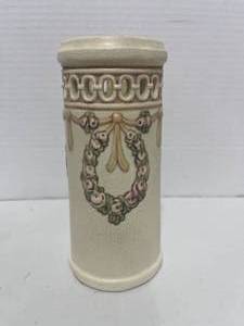lot 3 image: Weller Roma Pillar Vase 6.5 No Cracks or Chips