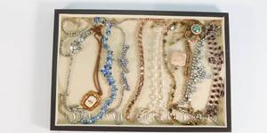 lot 27 image: Better Costume Jewelry - Necklaces