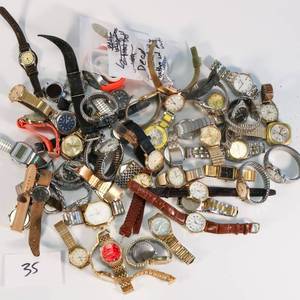 lot 35 image: Large Lot of Mens Wrist Watches