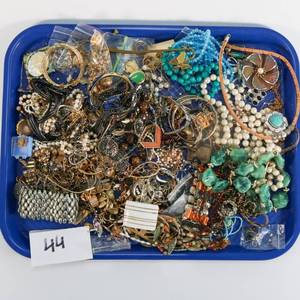 lot 44 image: Large Lot of Costume Jewelry