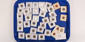 lot 69 image: Large Lot of 2x2 US Coins - Buffalo, V-Nickels, Penny