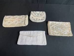 lot 85 image: Set of 4 Vintage Beaded Clutch Purses Handmade in Japan