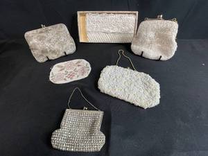 lot 92 image: Collection of 6 Vintage Beaded Evening Bags and Purses
