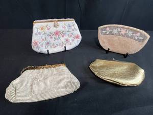 lot 95 image: Collection of 4 Vintage Evening and Coin Purses Mesh, Beaded and Gold Tone