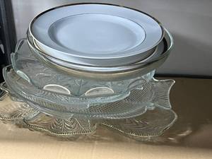 lot 144 image: Vintage Royal Doulton and Schumann Weiden China Plates with Glass Fish Platters and Bowls