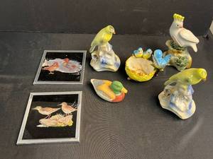 lot 171 image: Vintage Bird Figurines and Framed Bird Art Collection