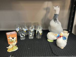 lot 175 image: Farm Animal Decor Collection with Duck Glassware and Figurines