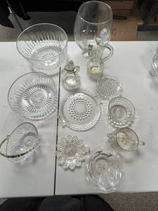 lot 186 image: Assorted Pressed and Cut Glass Tableware Collection