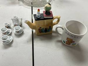 lot 187 image: Collection of Miniature Teapot, Russ Berrie Baby Mug, and Porcelain Tea Set