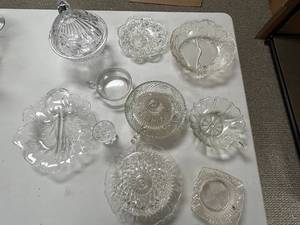 lot 188 image: Collection of Assorted Vintage Pressed Glass Dishes and Bowls