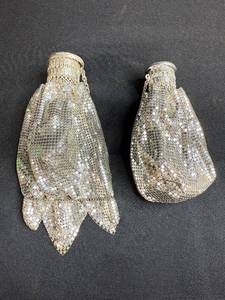 lot 55 image: Pair of Vintage Silver Mesh Evening Bags with Ornate Lids