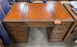 lot 4 image: Vintage Mahogany Executive Desk with Leather Top and Brass Handles