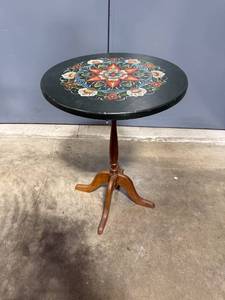 lot 12 image: Vintage Hand-Painted Accent Table with Pedestal Base