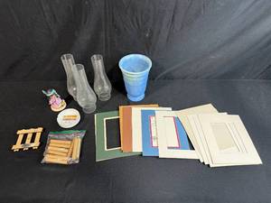lot 48 image: Assorted VTG Home Decor Inc Art Deco Ceramic Vase and Craft Lot with Vases, Ashtray, Figurine, and Picture Mats
