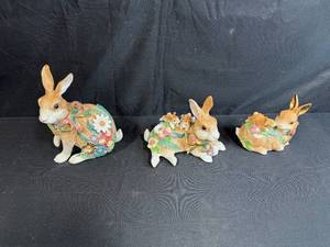 lot 107 image: Set of 3 Decorative Porcelain Bunny Figurines with Floral Accents