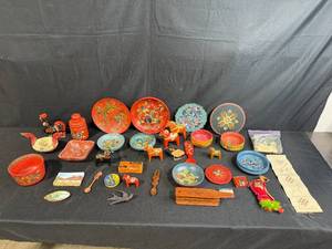 lot 109 image: Collection of Scandinavian Folk Art Wooden Bowls, Plates, Dala Horses and Decorative Items