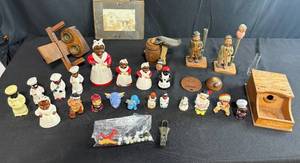 lot 179 image: Collection of Vintage Salt and Pepper Shakers and Miscellaneous Figurines
