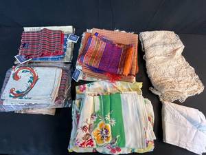 lot 133 image: Collection of Vintage Table Linens and Decorative Cloths