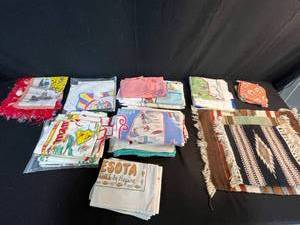 lot 221 image: Collection of Vintage State Souvenir Tea Towels and Linens