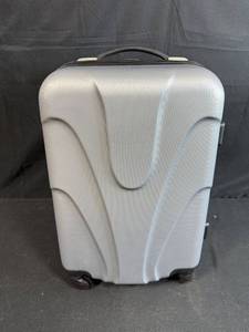 lot 141 image: Hardshell Rolling Carry-On Suitcase with Spinner Wheels