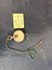 lot 226 image: Vintage Pr�cision Voltmeter Analog Electrical Meter Untested