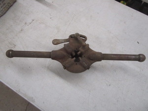 lot 283 image: Ridgid 502 12-34 Quick Opening Pipe Threader