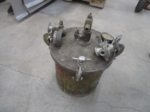 lot 296 image: Binks Pressure Pot