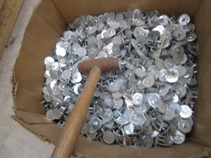 lot 305 image: 12 Box Manual Insulation Pins wMagnetic Installation Hammer