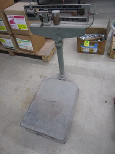 lot 308 image: Balance Scale 13.5x19 Bed