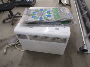 lot 321 image: SoleusAir 24,000 BTU Window AC