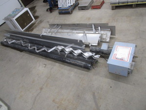 lot 326 image: 30 100,000 BTU Natural Gas Infrared Heater