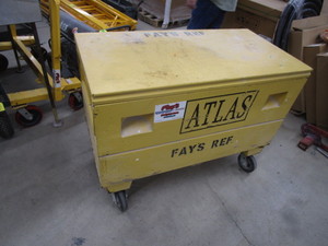 lot 15 image: Atlas Job Rolling Job Box 24x48x35