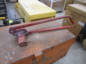 lot 19 image: Equipto 4 Angle Shear