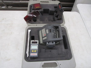 lot 61 image: Porter Cable Laser Transit wReceiver